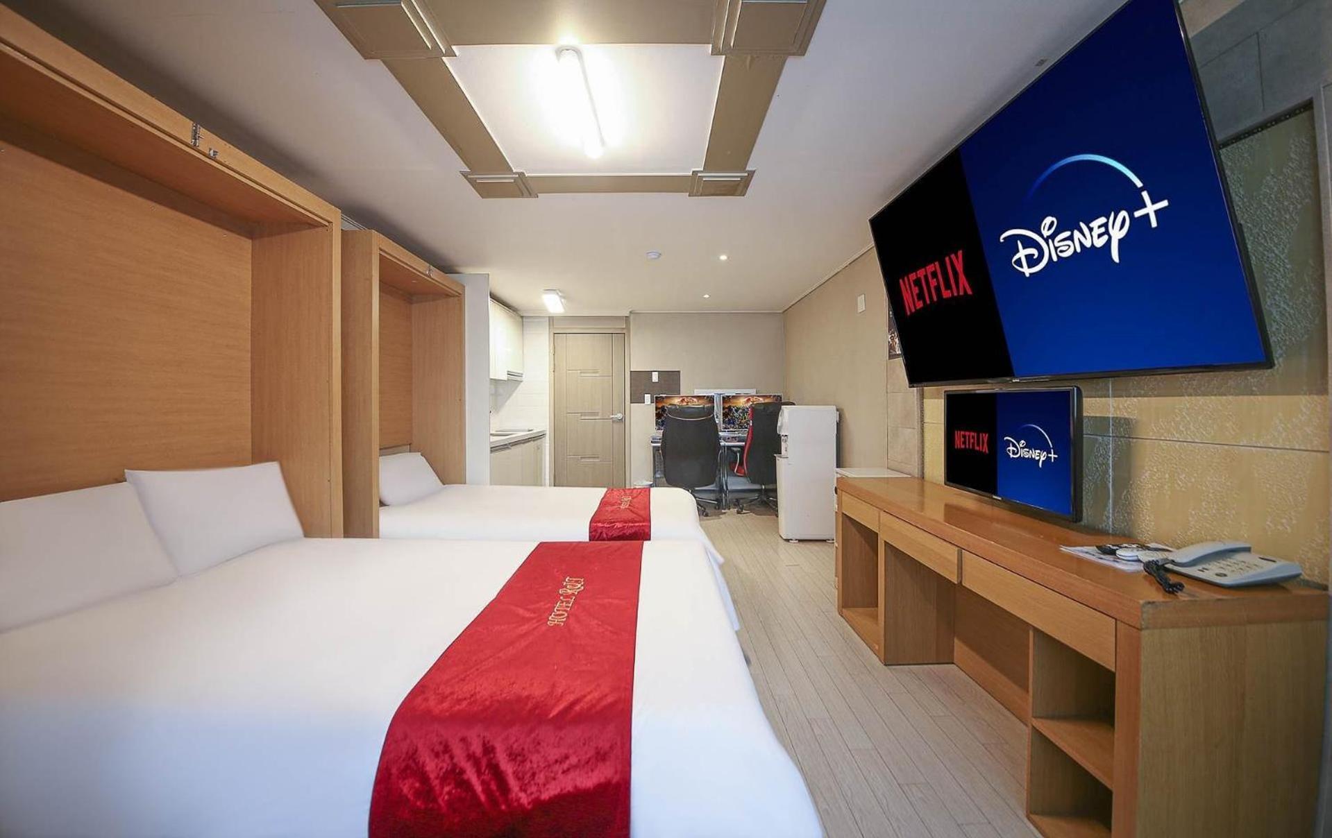 Joy Hotel Jeju Exterior photo